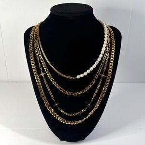 Gold-plated necklace bundle (jewelry box included)